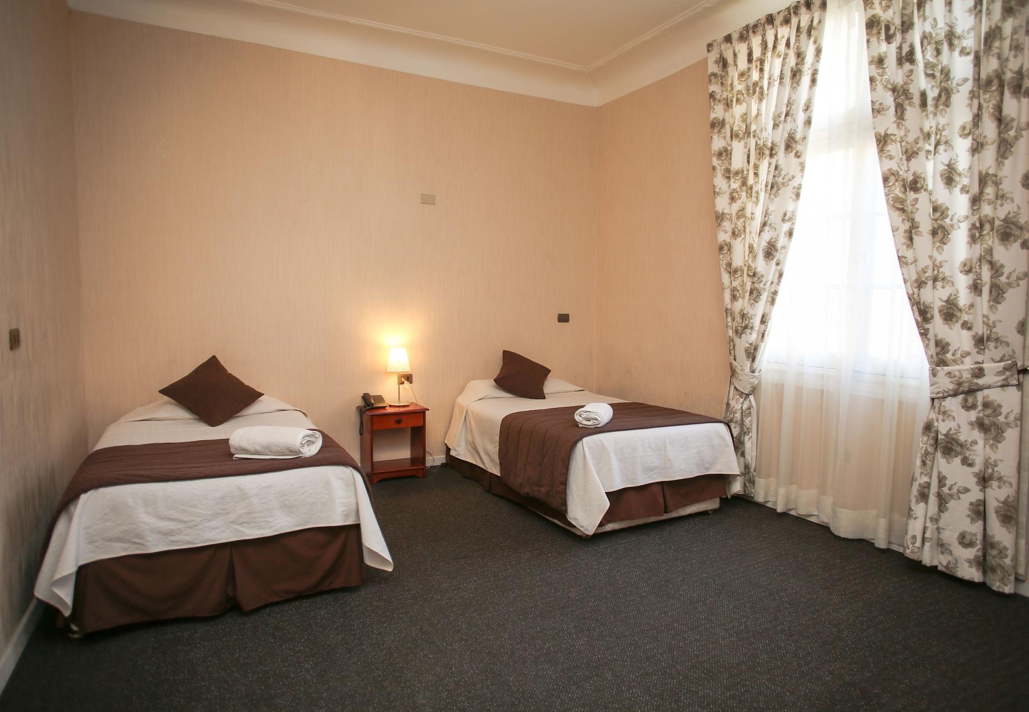 Plaza Londres 77 Hotel Santiago del Cile